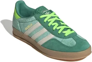 adidas Originals Gazelle Indoor Womens Sneaker (Solar Green Cream White, 7)