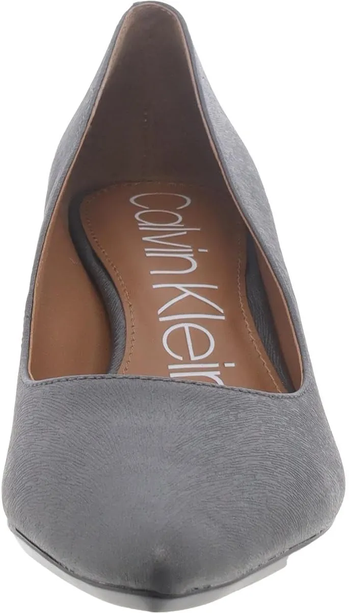 Calvin Klein Womens Gabrianna2 Pump