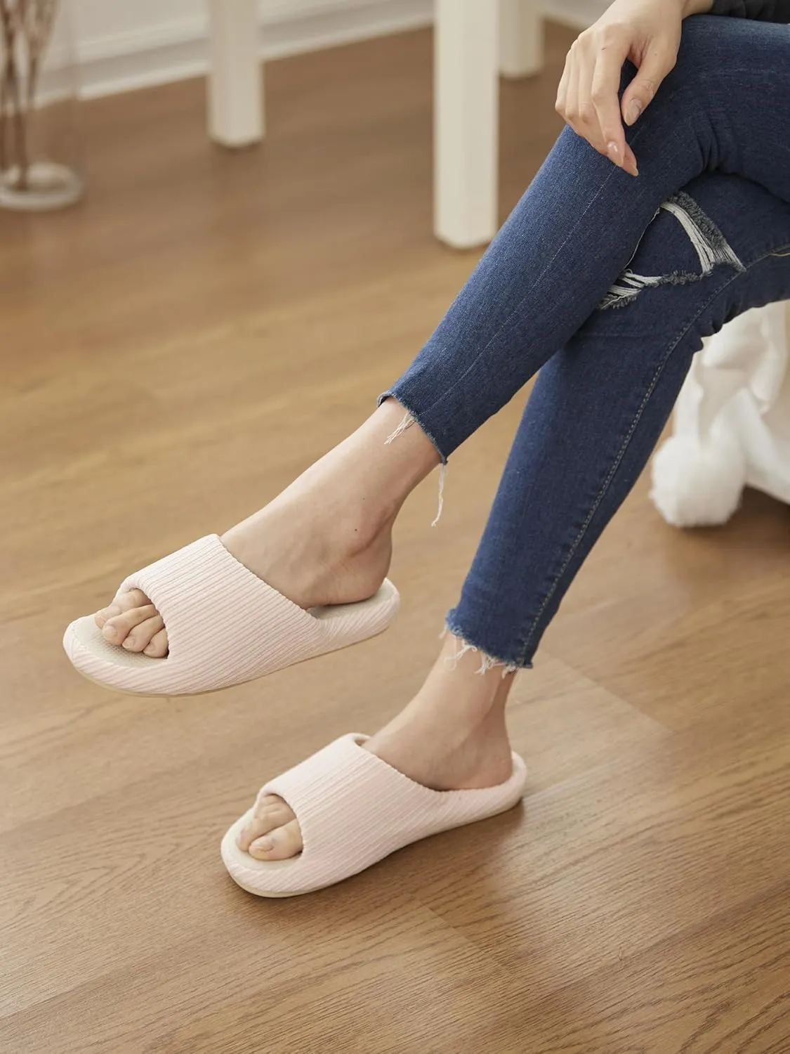 Chantomoo Womens Slipper Memory Foam Slippers Comfy House Slippers Rubber Sole Bedroom Cozy Indoor Outdoor Home Slipper Slides