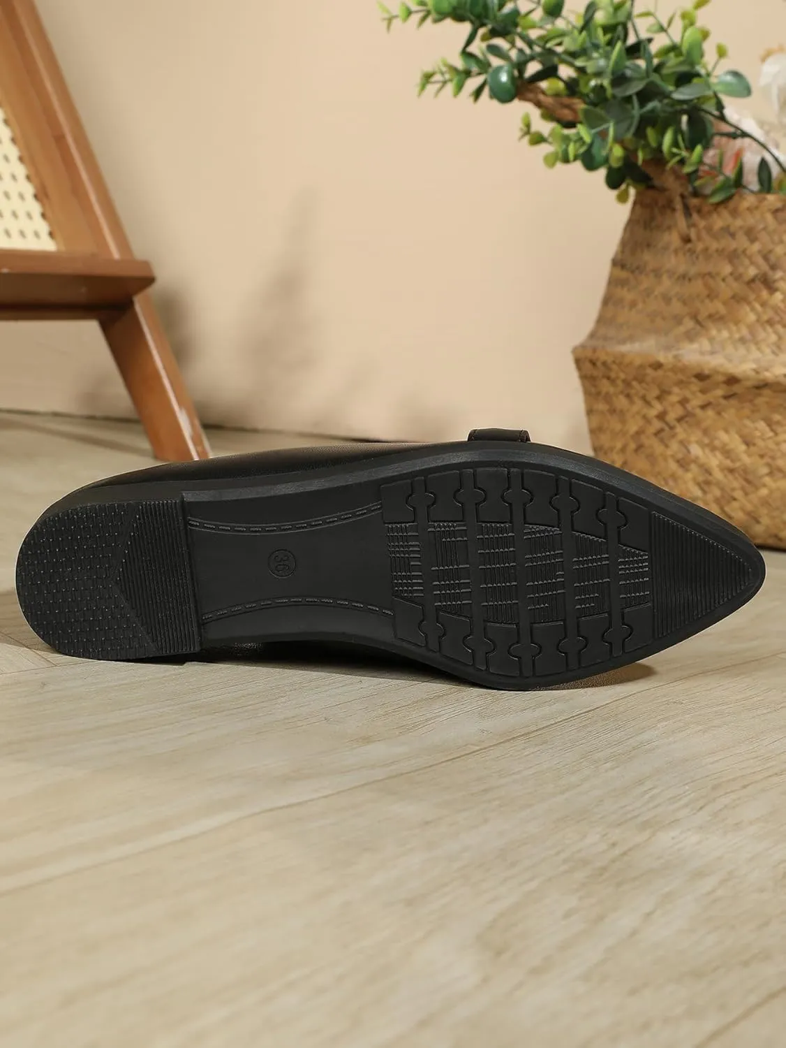 Comfortable Leather Suede Slip On Loafer Flats for Women Casual Work Flat Shoes Women's Pointed Toe Penny Loafers Office Driving Ballet Flats