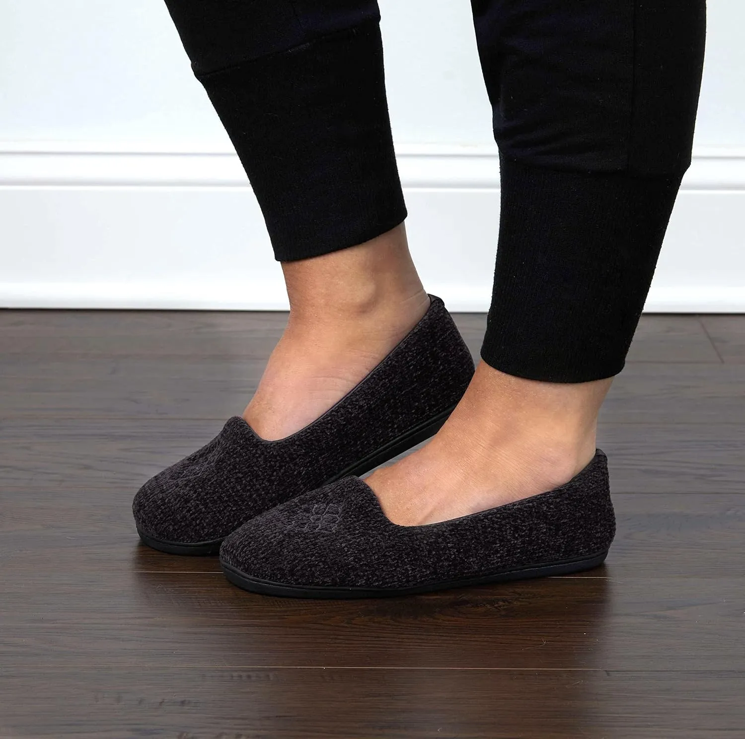Dearfoams Women's Cozy Memory Foam Indoor Rebecca Closed Back House Ballet Slipper with Wide Widths