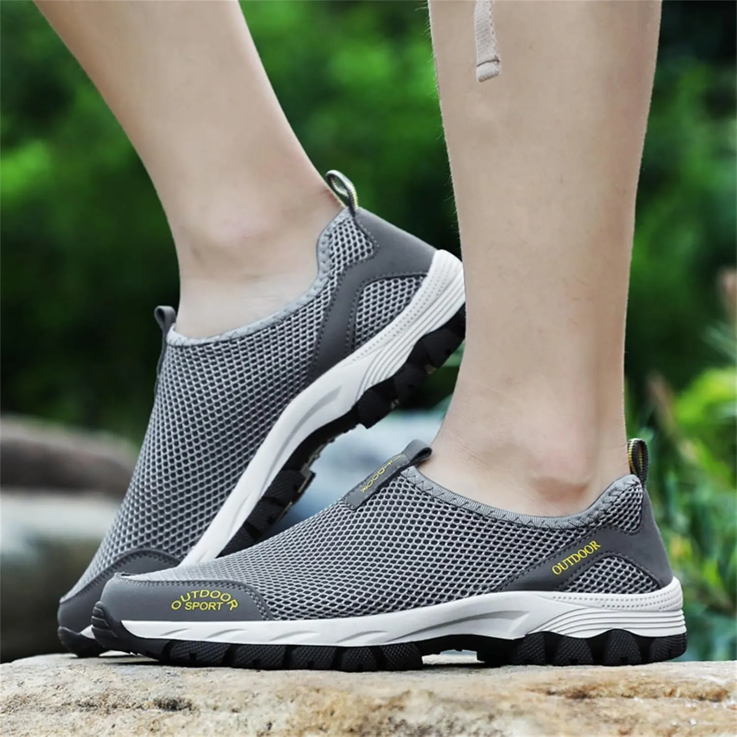 Men's Fashion Sneakers Fashion Spring and Summer Men Sports Shoes Flat Bottom Non Slip Outdoor Hiking Shoes Mesh