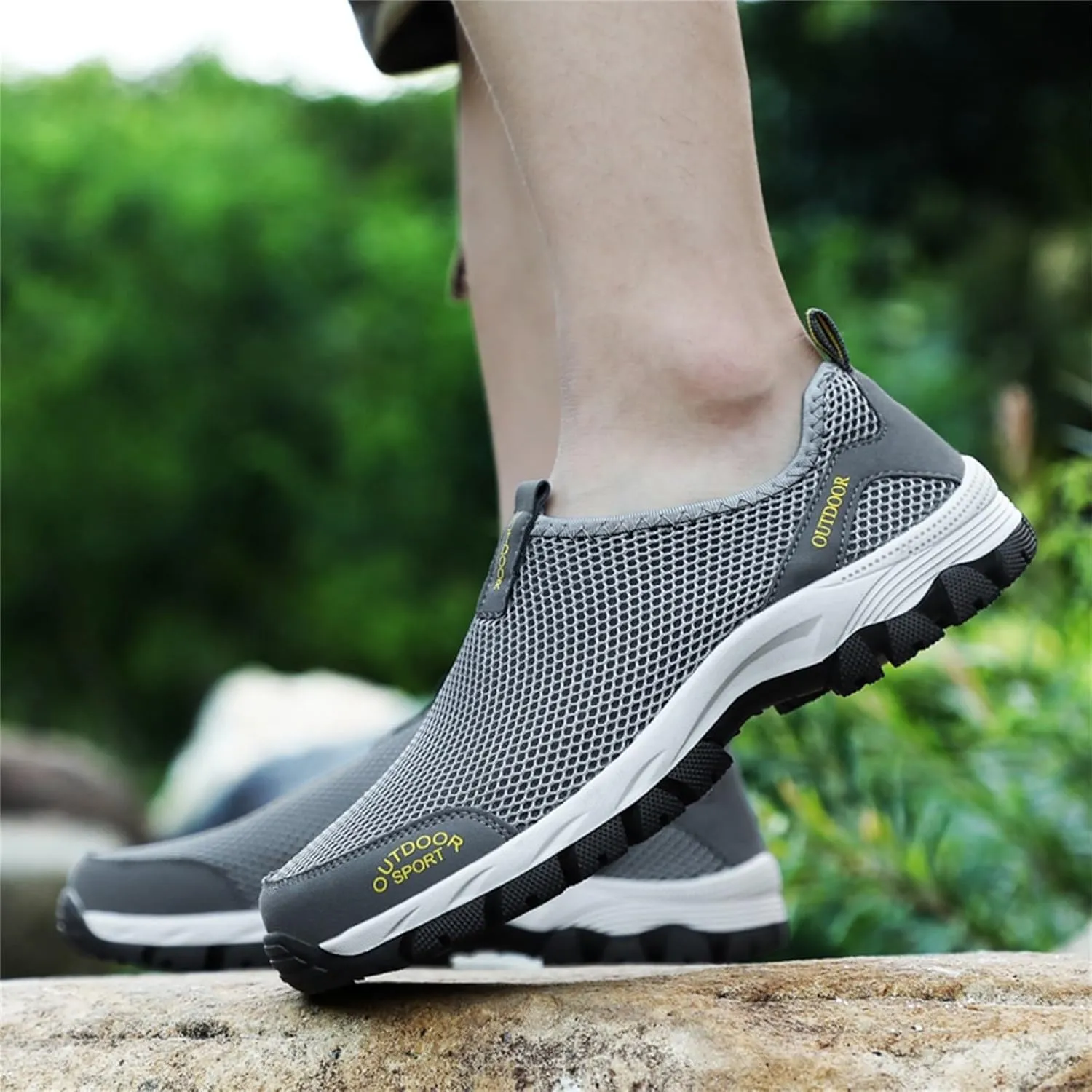 Men's Fashion Sneakers Fashion Spring and Summer Men Sports Shoes Flat Bottom Non Slip Outdoor Hiking Shoes Mesh