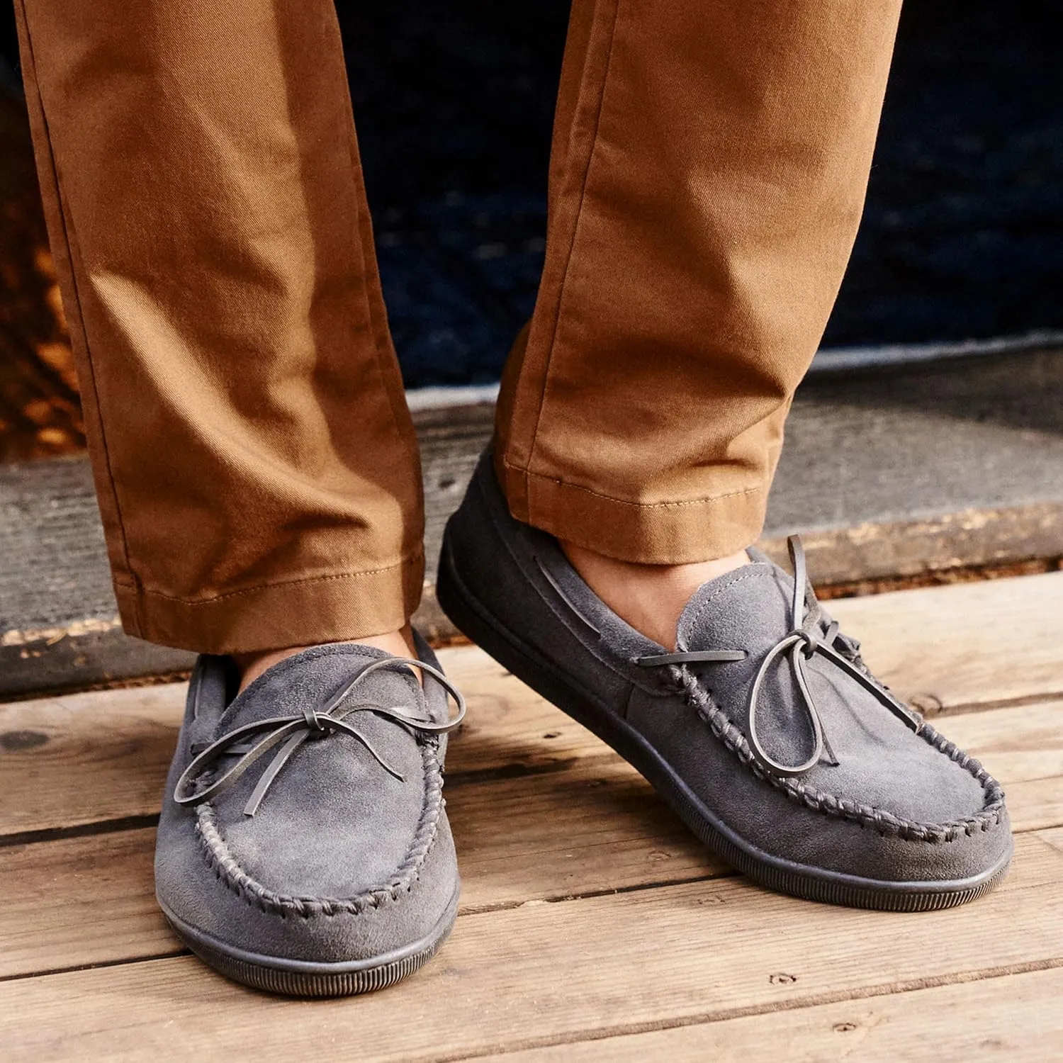 Minnetonka Men's Pile Lined Hardsole Slipper