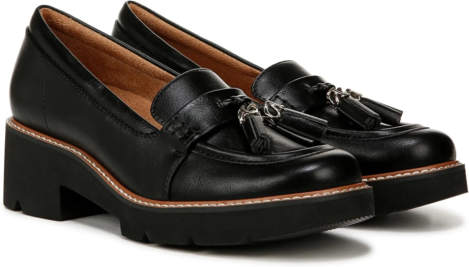 Naturalizer Women's Committed Loafer