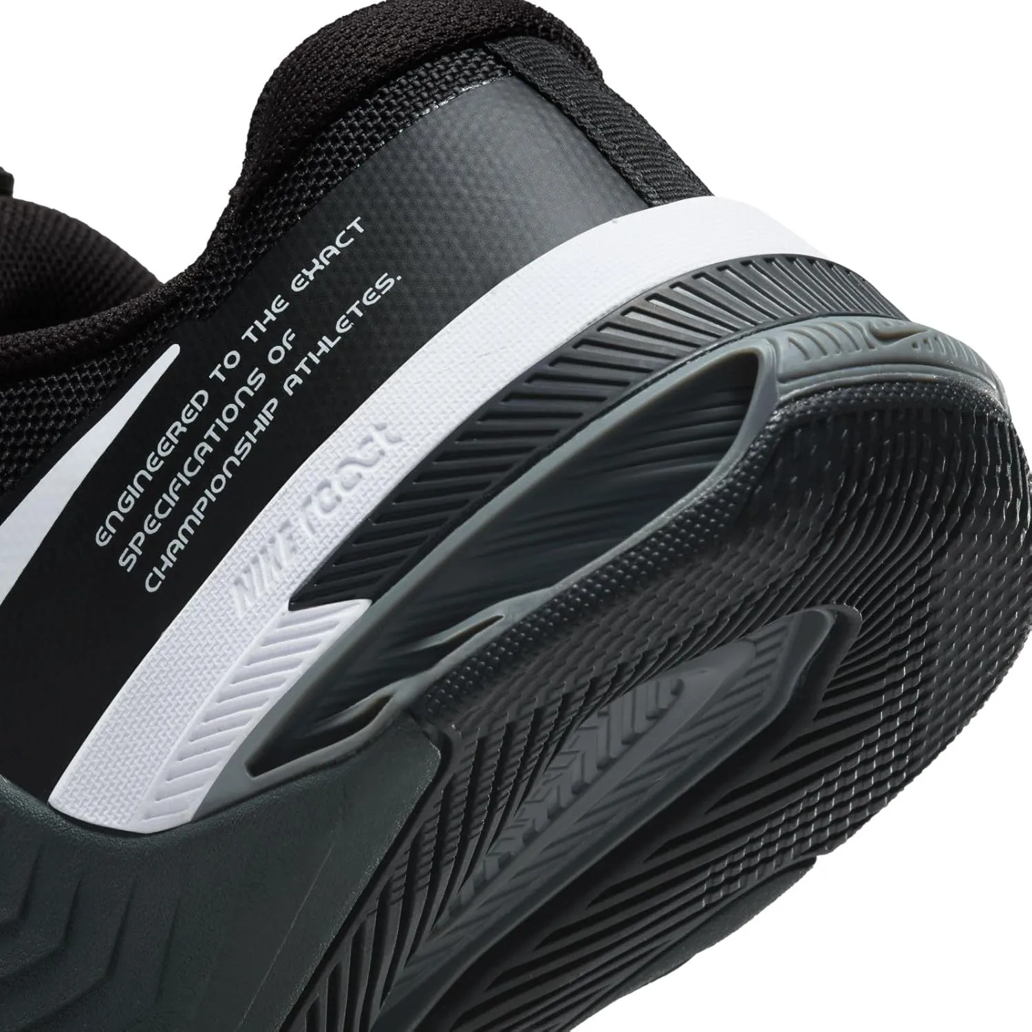 Nike Men's Sneaker, 0