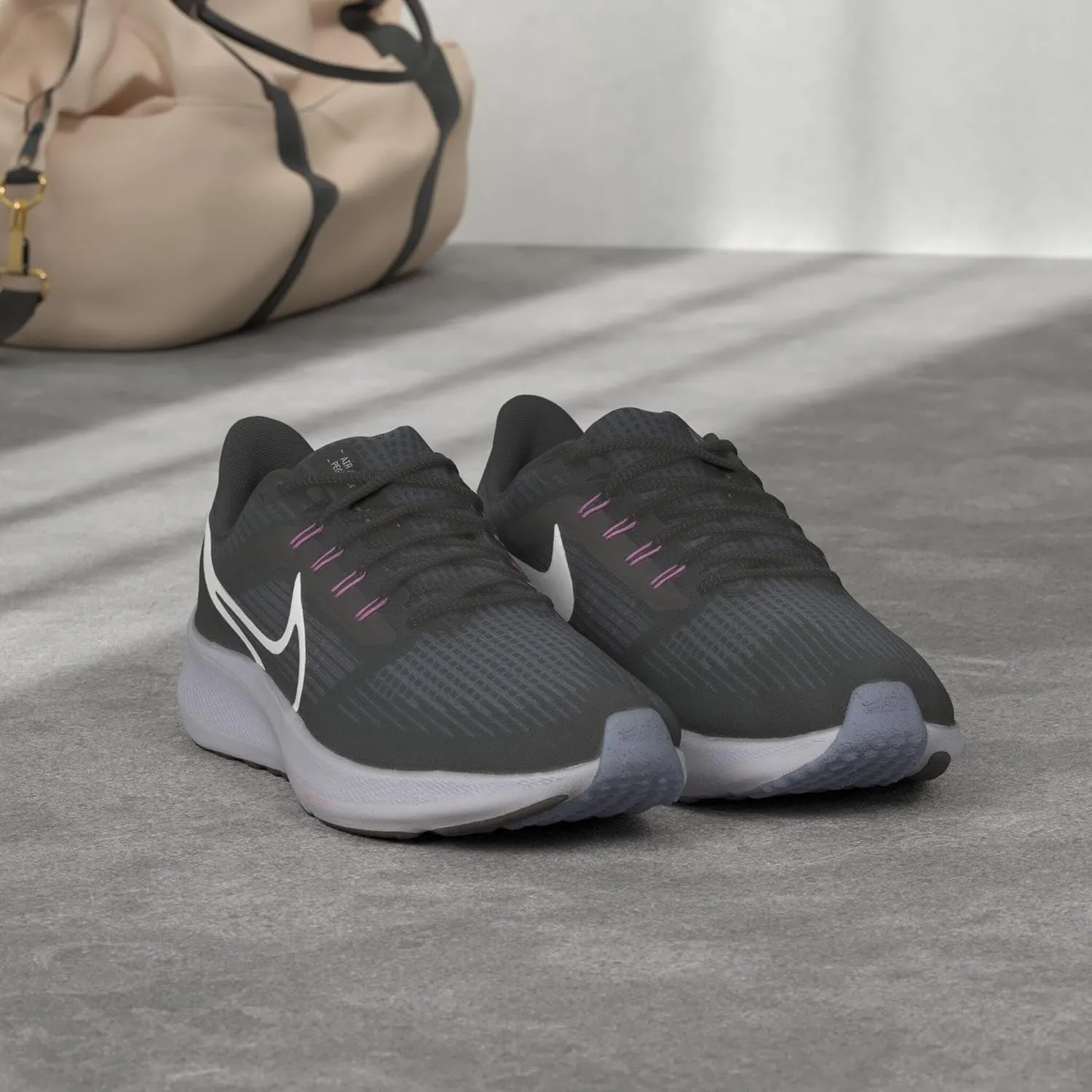 Nike Men's Sneaker