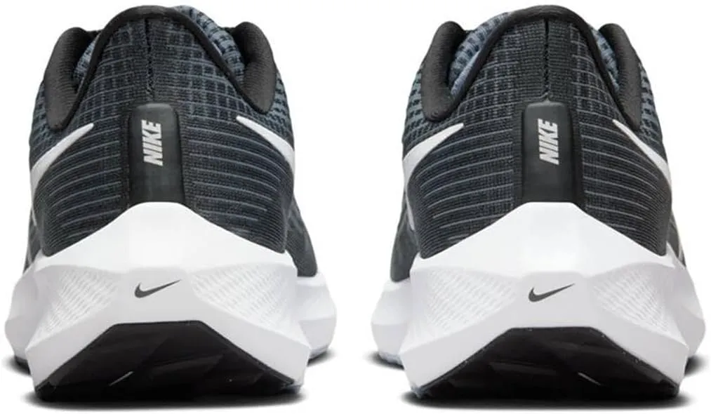 Nike Men's Sneaker