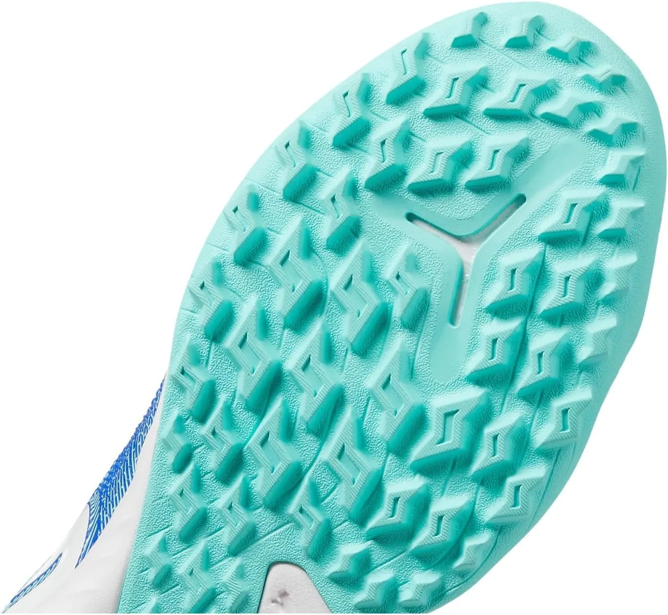 PUMA Men's Future 7 Match Turf Training Sneaker
