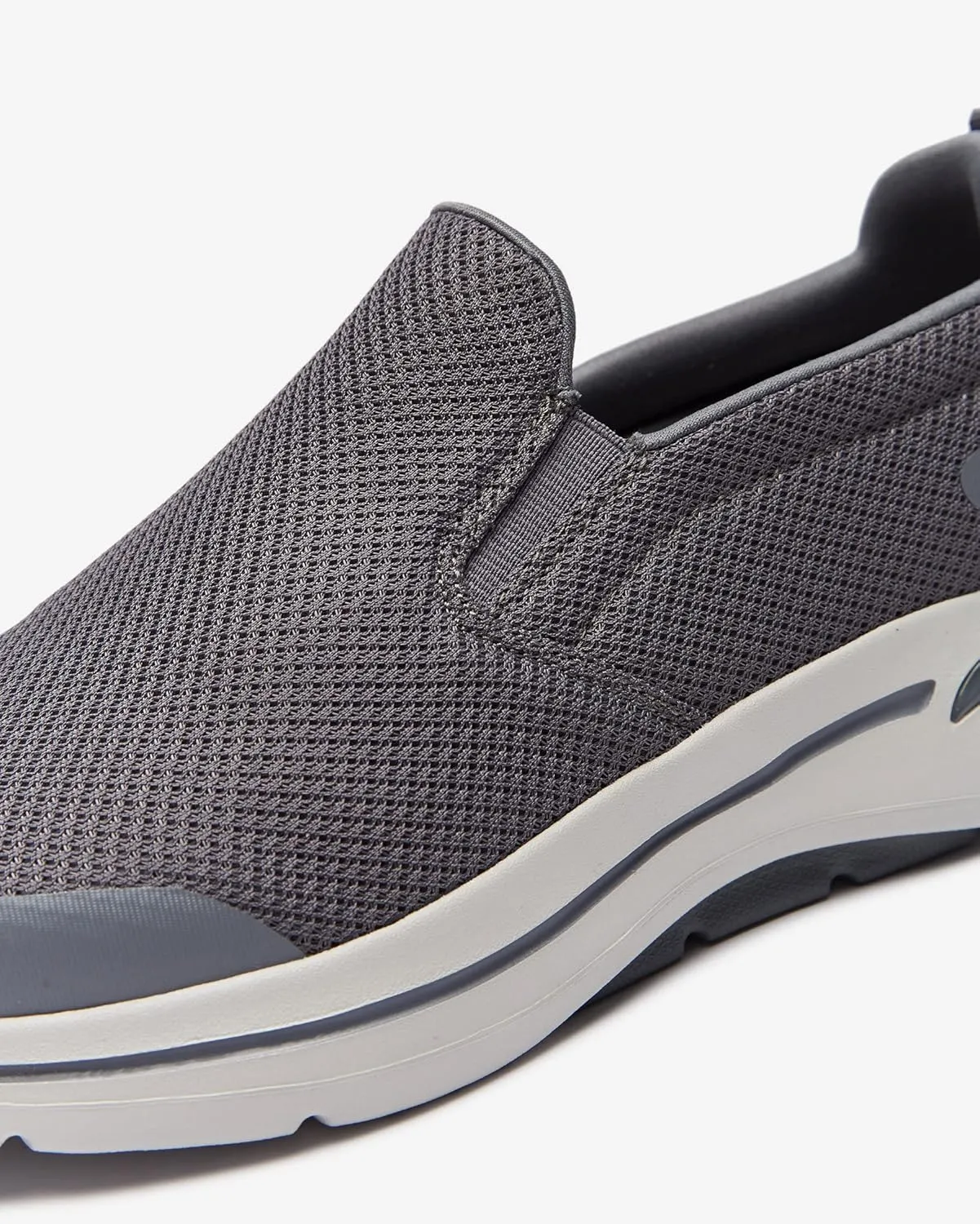 Skechers Men's Go Walk Arch Fit - Togpath Sneaker