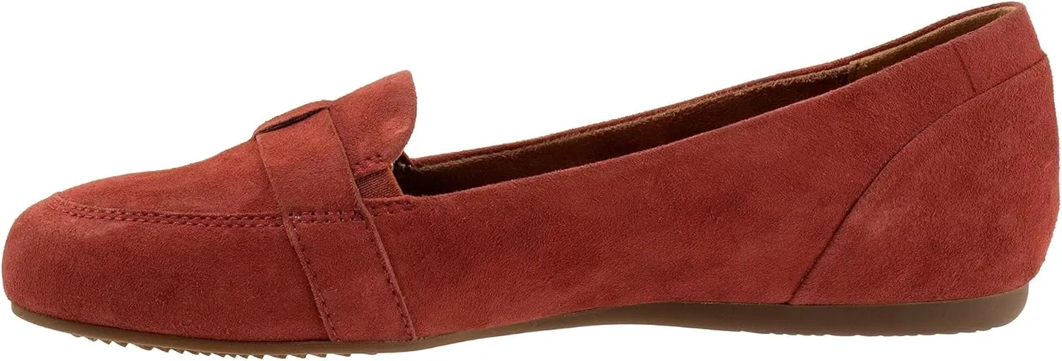 SoftWalk Women's Serra Loafer Flat