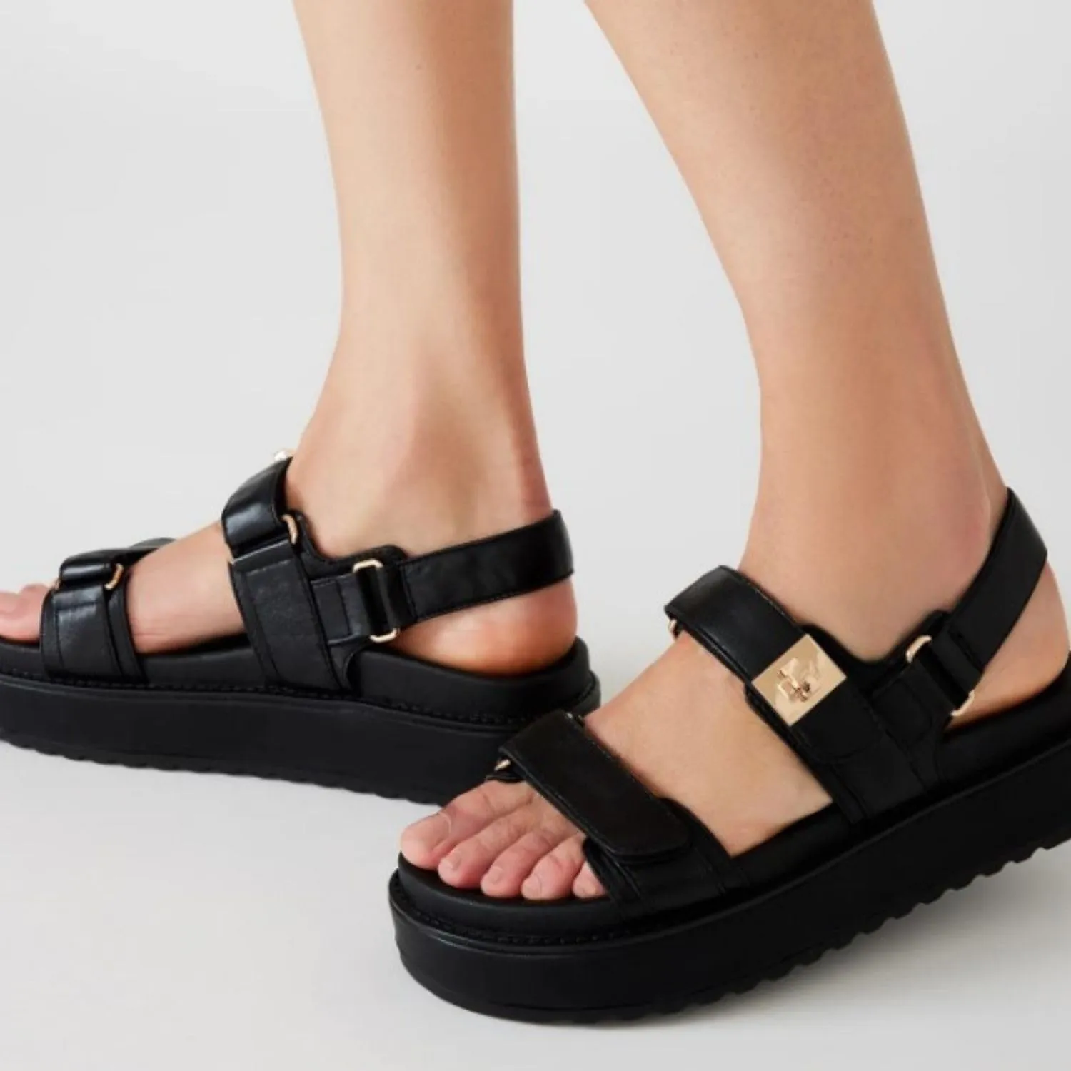 Steve Madden Women's Bigmona Sandal