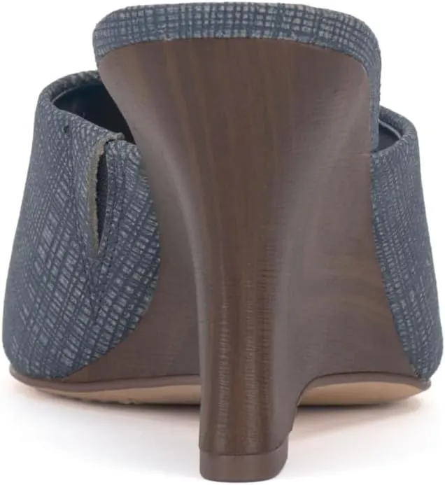 Vince Camuto Women's Vilty Wedge Sandal