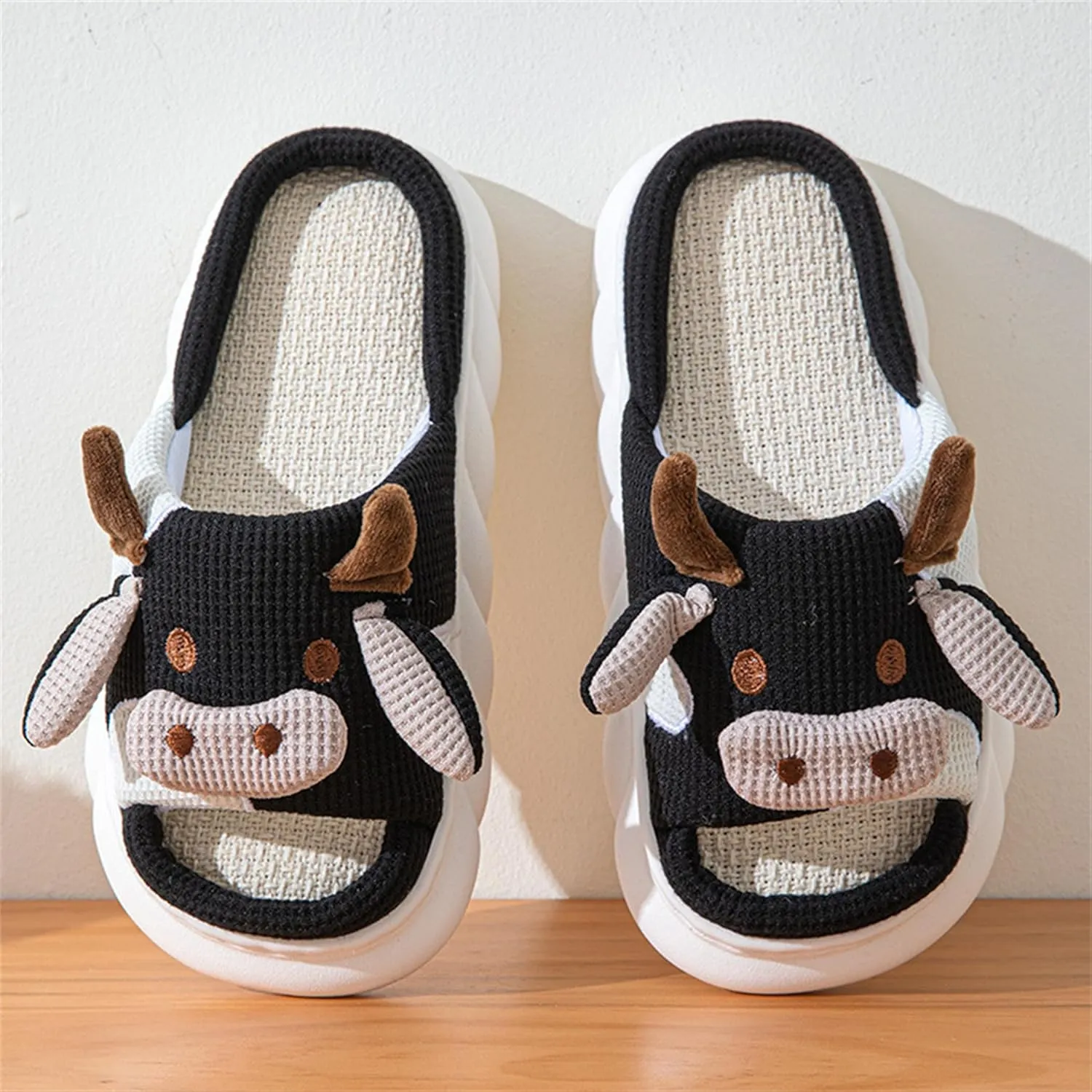 YILANLAN Women slippers Animal slippers Cartoon pig slippers Linen slippers at home Cute and comfortable plush slippers cow shoes